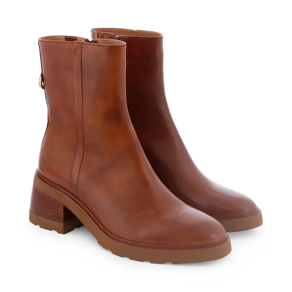 Eos Finley Brandy Leather Ankle Boot - Image 4